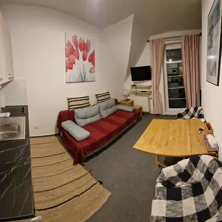 Kids Friendly And Panoramic, Overseeing An Easy Slope Apartamento
